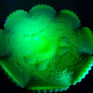 Large embossed fruit bowl